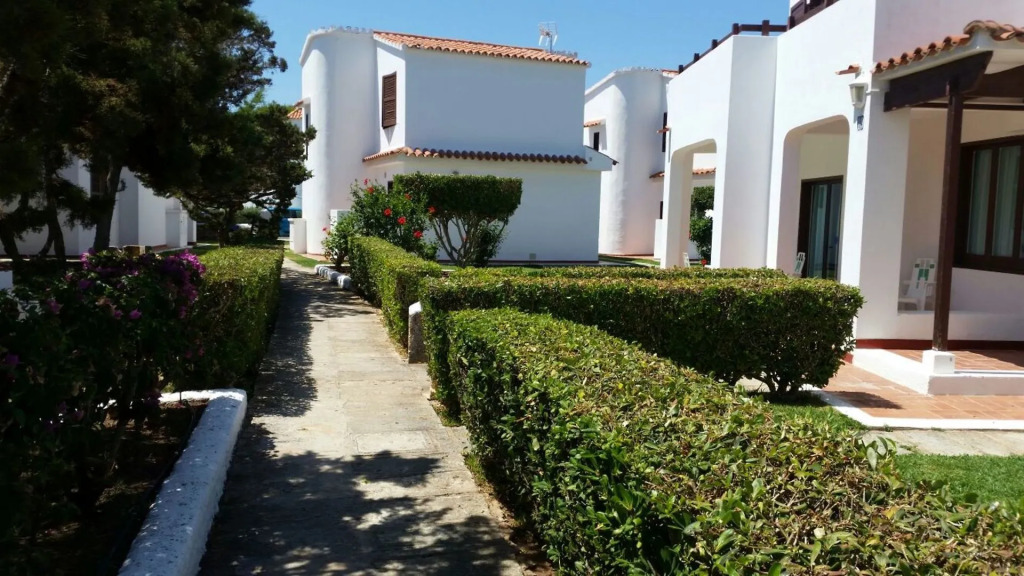 Yucas Homes