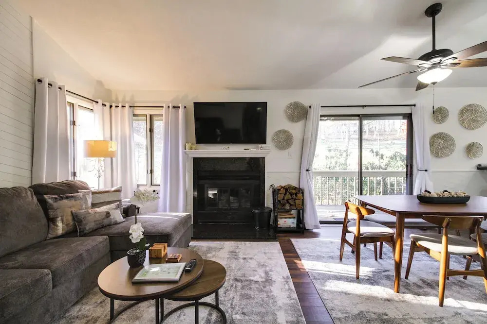 Wintergreen Ski Resort Condo w/ Golf Access!