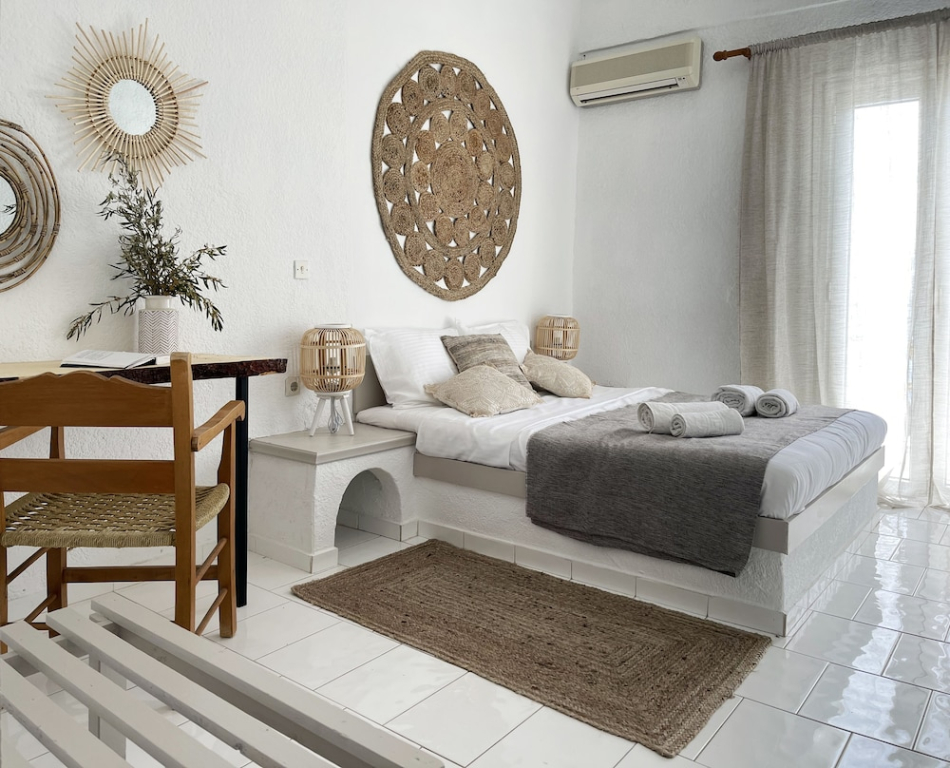 Achlia Hotel