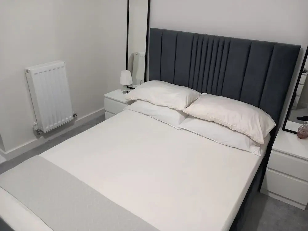 Tranquil Loughton Apartment Retreat