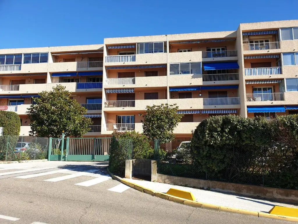 F3 Bandol