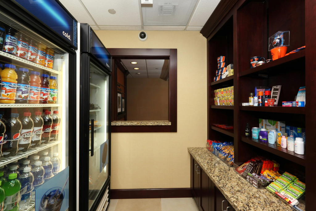 Hampton Inn & Suites Charlottesville at the University