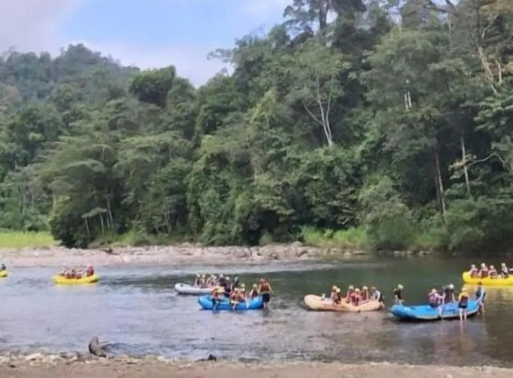 Hospedaje Anita-and rafting tour!Pacuare river