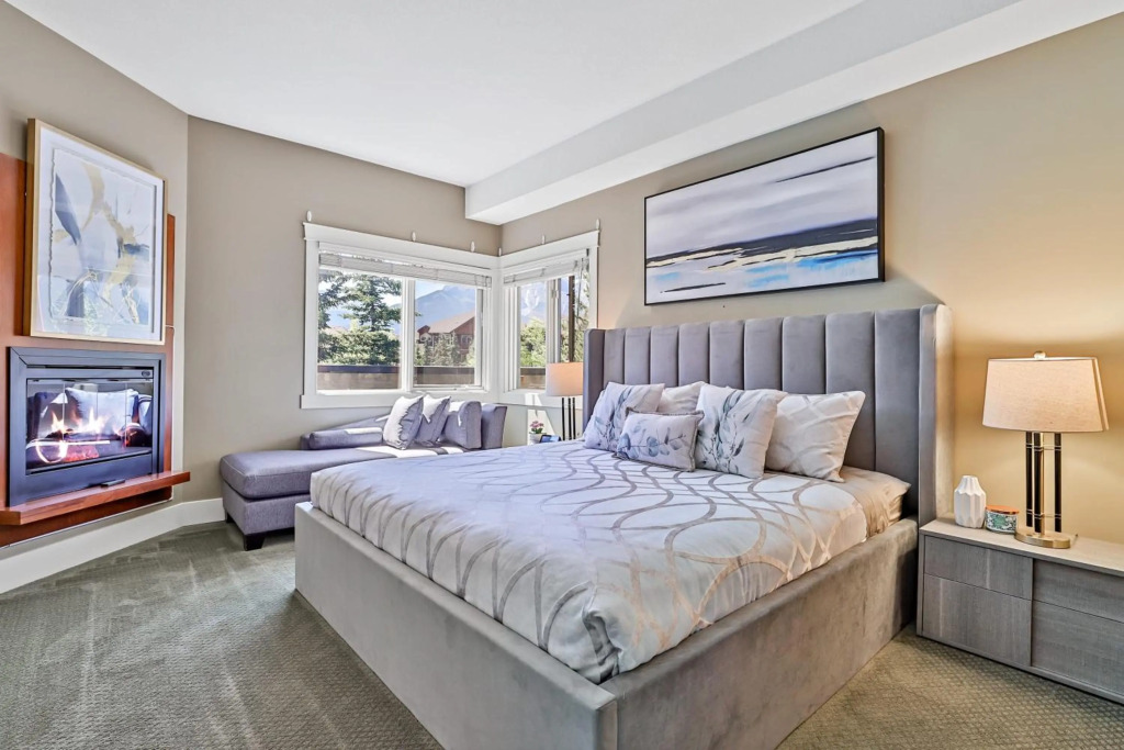 The Versailles by Samsara Resort Top Luxury Top View 1300SQF 2BEDROOM 2BATHROM