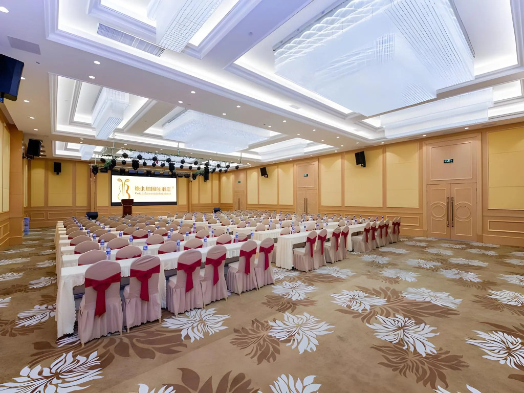 Vienna International Hotel (Huanggang Dongmen Road)