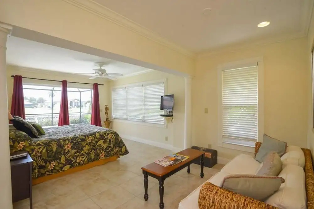 Spinnaker Dr Home