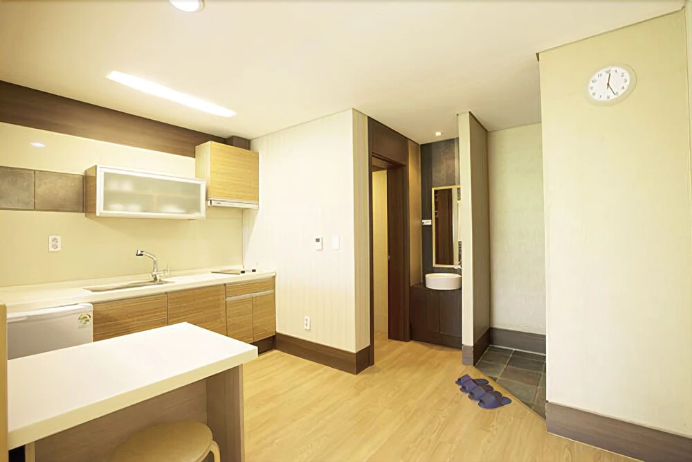 Chuncheon N.e. Park Pension