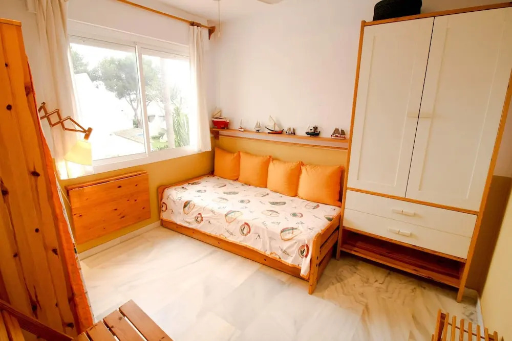 Suitur beachfront duplex with pool and sea views