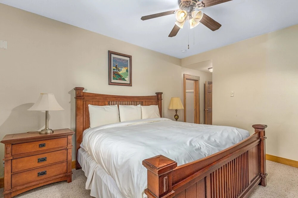 Hallett Peak 101 2 Bedroom Condo by RedAwning