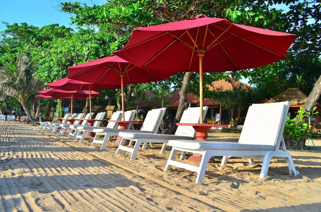 Inna Sindhu Beach Hotel & Resort