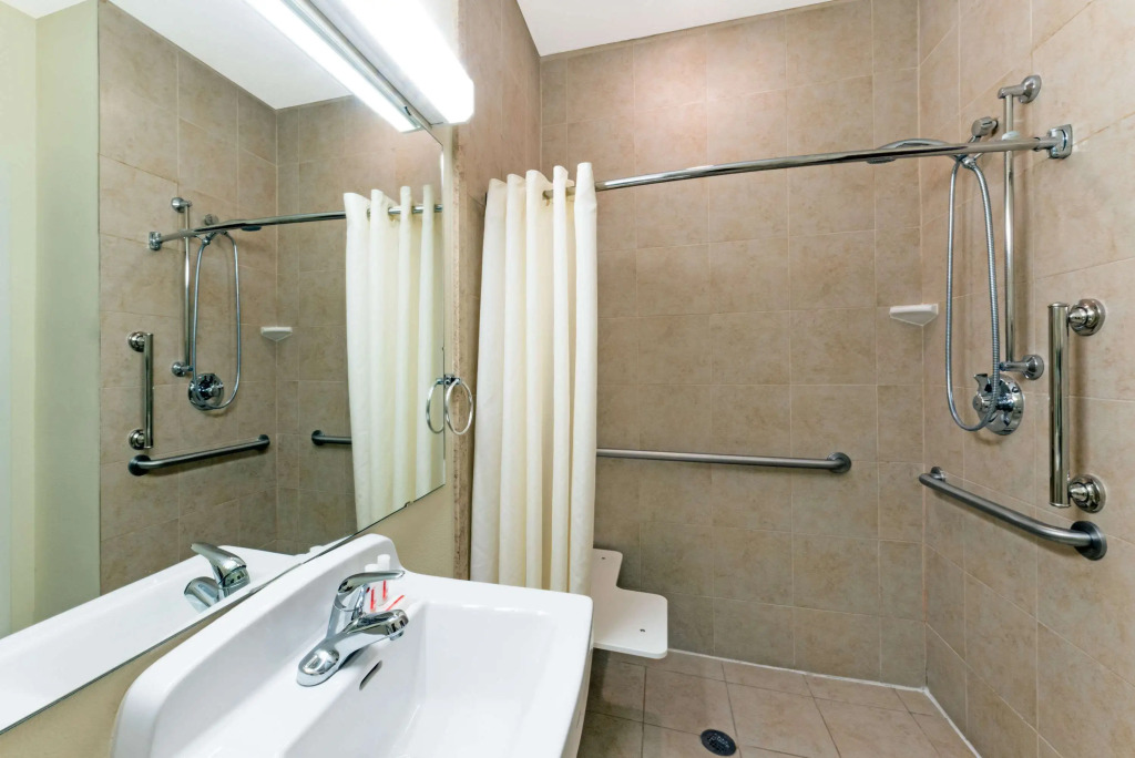 Microtel Inn and Suites Eagle Pass