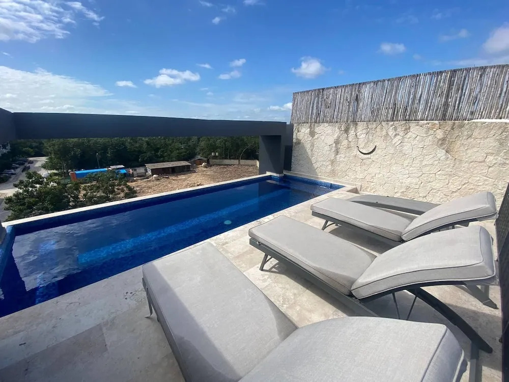 ¡bello Zen PH 2 Terraces for 4 People!