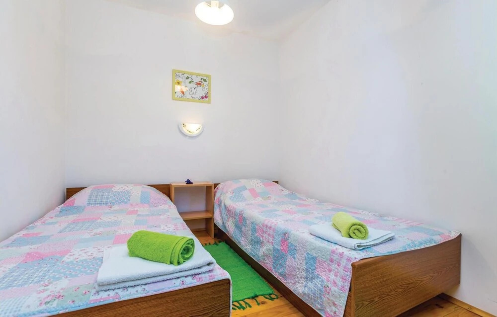 3 Bedroom Amazing Home In Malinska