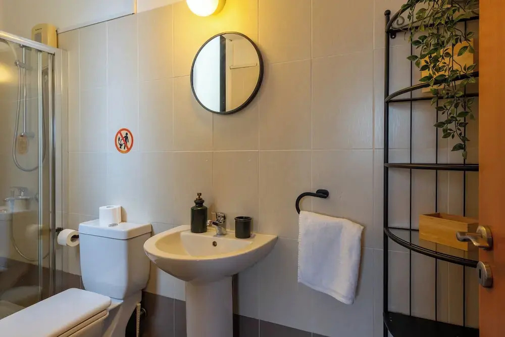 Johny's Spot - 1BR & Balcony in Larnaca