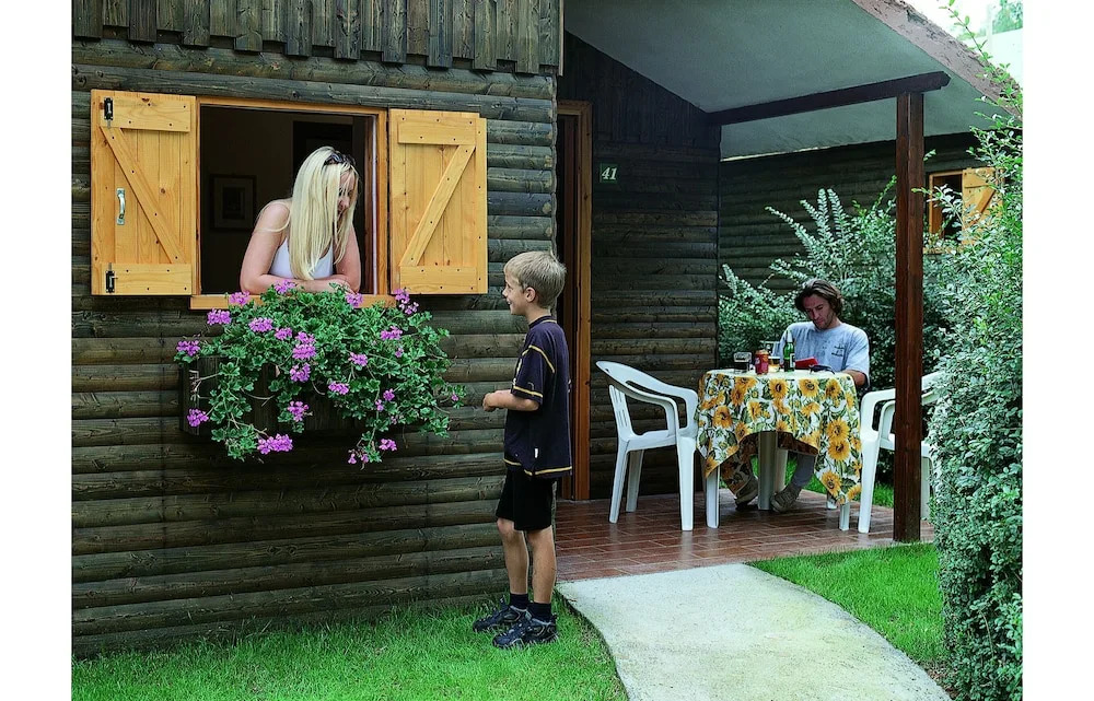 Bungalow Village Le Caravelle - by Mamberto S.r.l.
