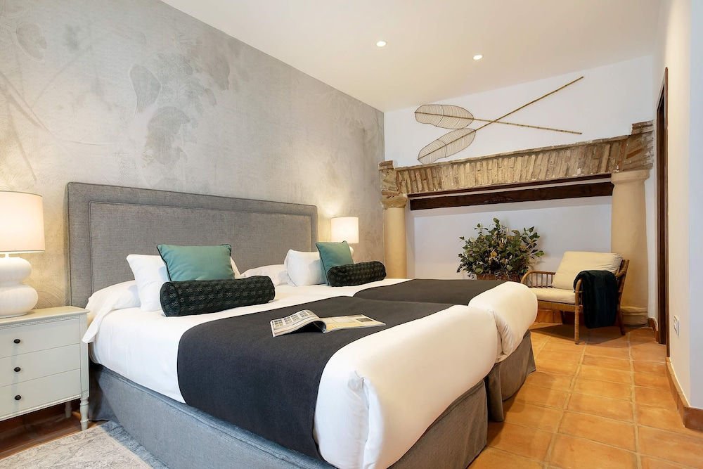 Exclusive 5 Rooms Traditional House in Cordoba. Casa San Pedro