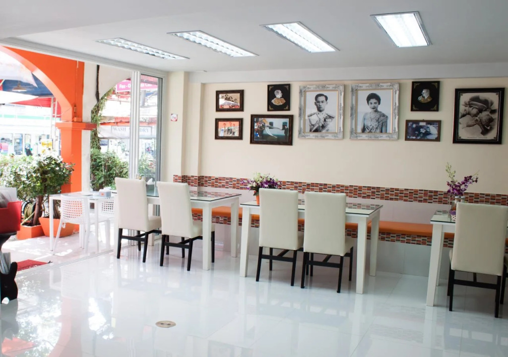 At Phuket Inn Patong Beach