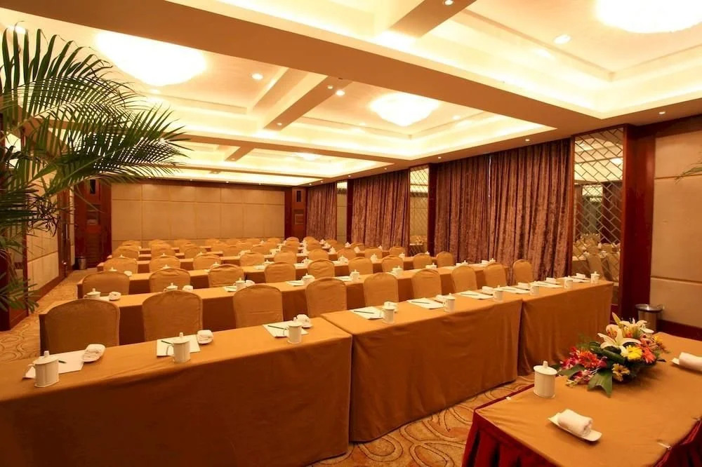 Huaxin Grand Hotel