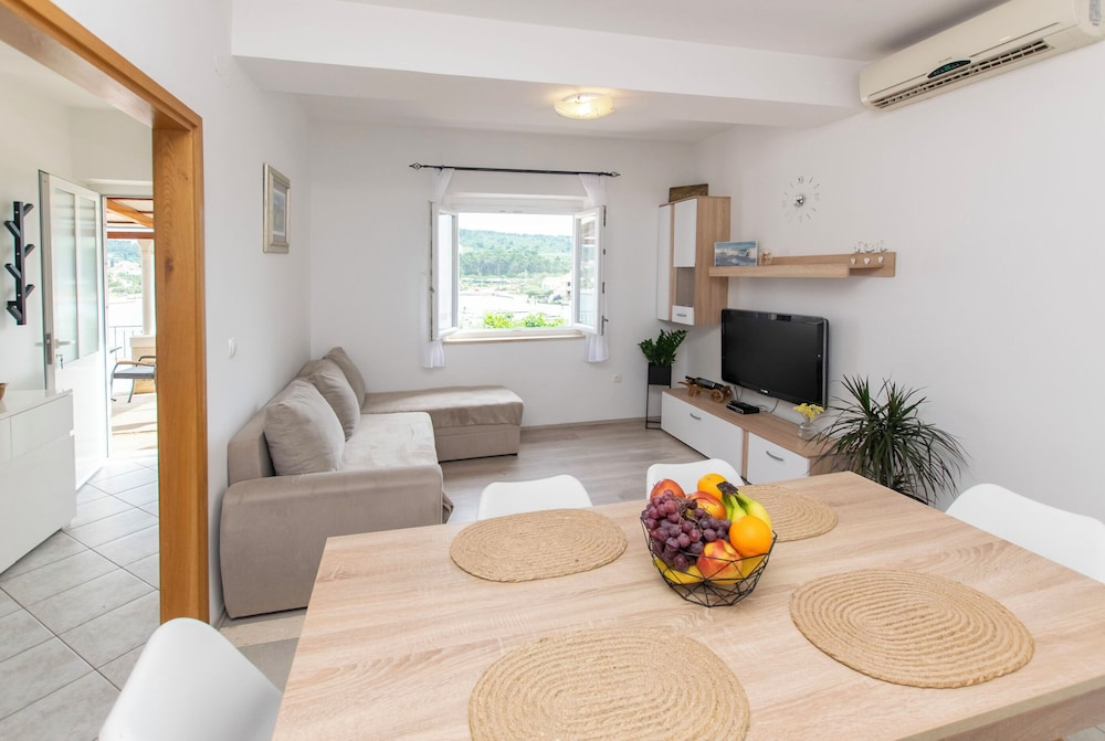 Apartment Sunny