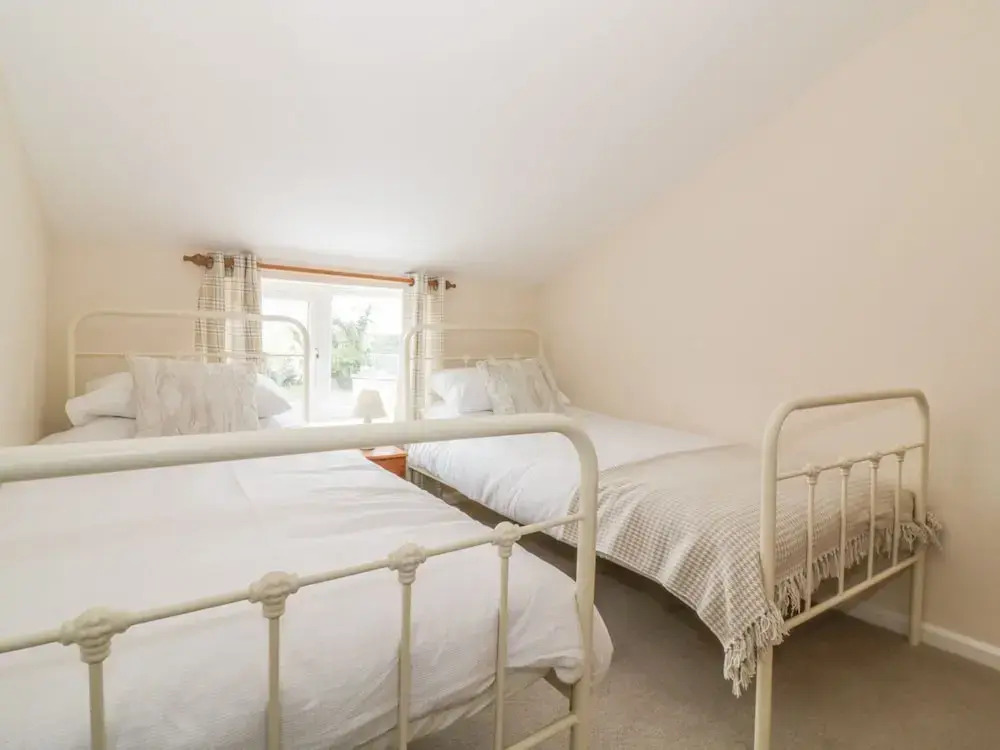2 Hillside Cottages, Kirton