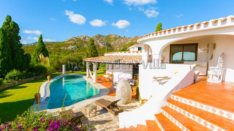 Alma Lux - Independent Villa with Private Pool