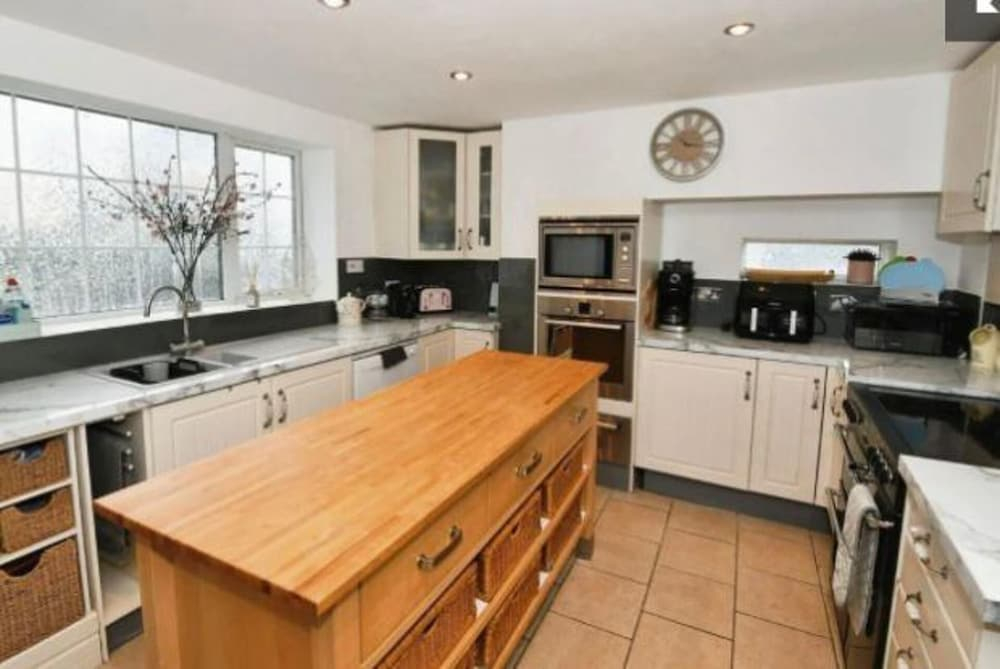 Charming 5-bed House in Boston Lincolnshire
