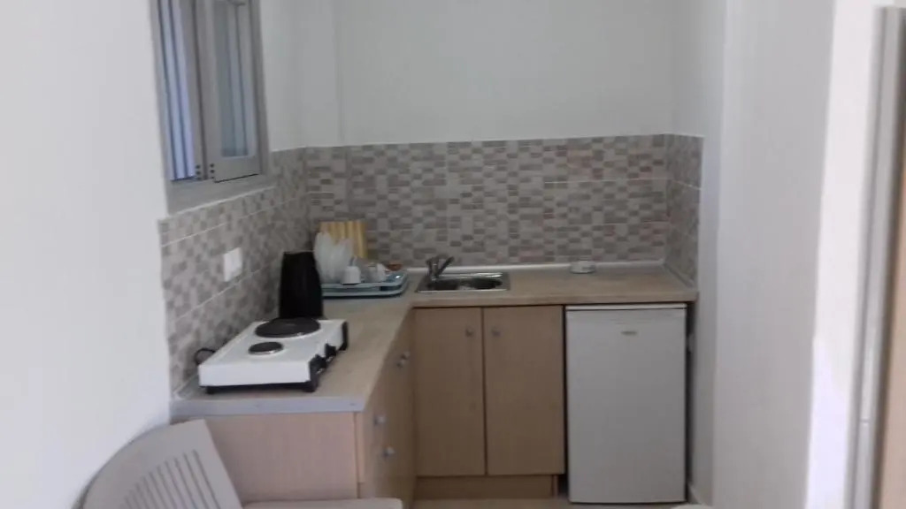 Kavos Aparthotel