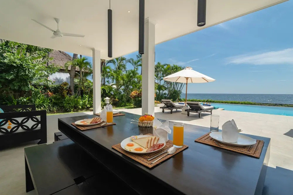 Villa Akasa Segara - The Ocean Feels Like Home