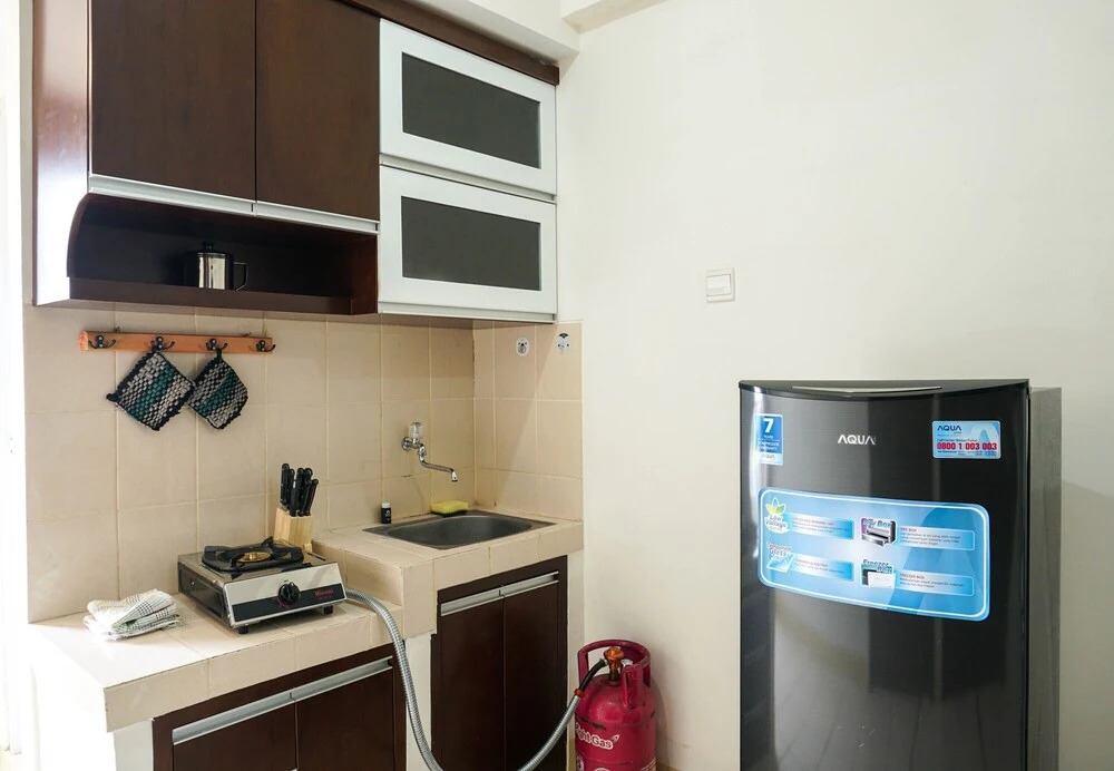 Simply Furnished 2BR Apartment at Puri Park View