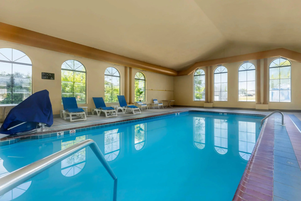Comfort Inn Bourbonnais near I-57