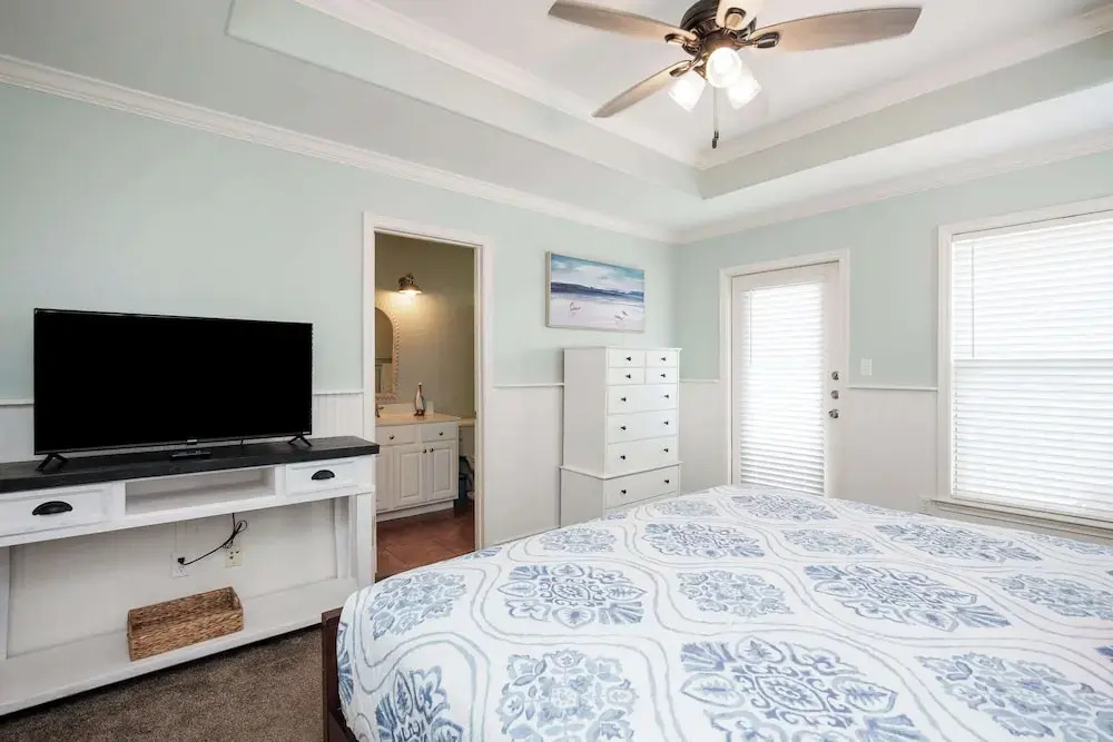 Padre Island Retreat w/ Optional Golf Cart