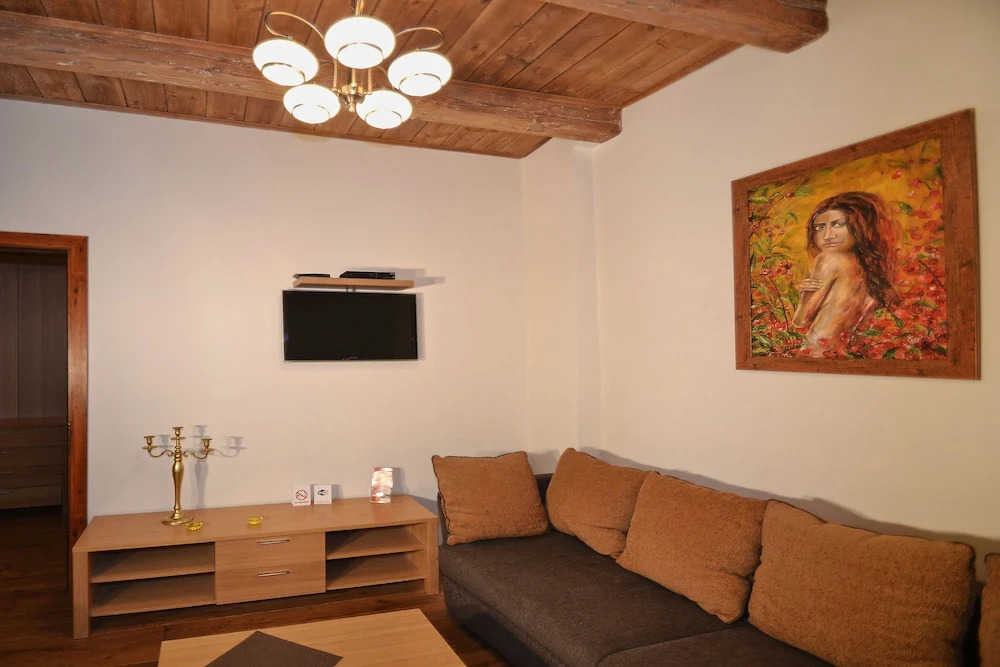 Rentida Studios