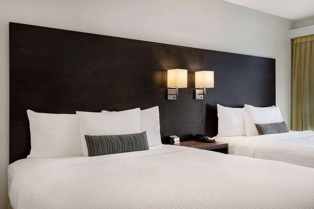 Victoria Airport/Sidney Travelodge