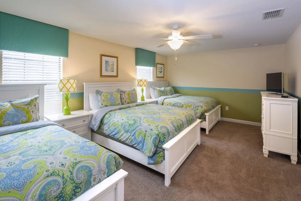 Disney Daze Villa - 5 bed Windsor Hills pool home