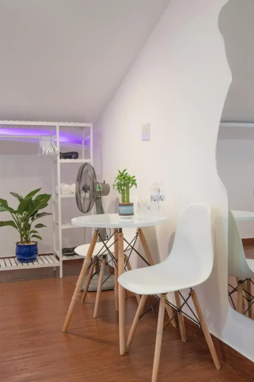 Vy House
