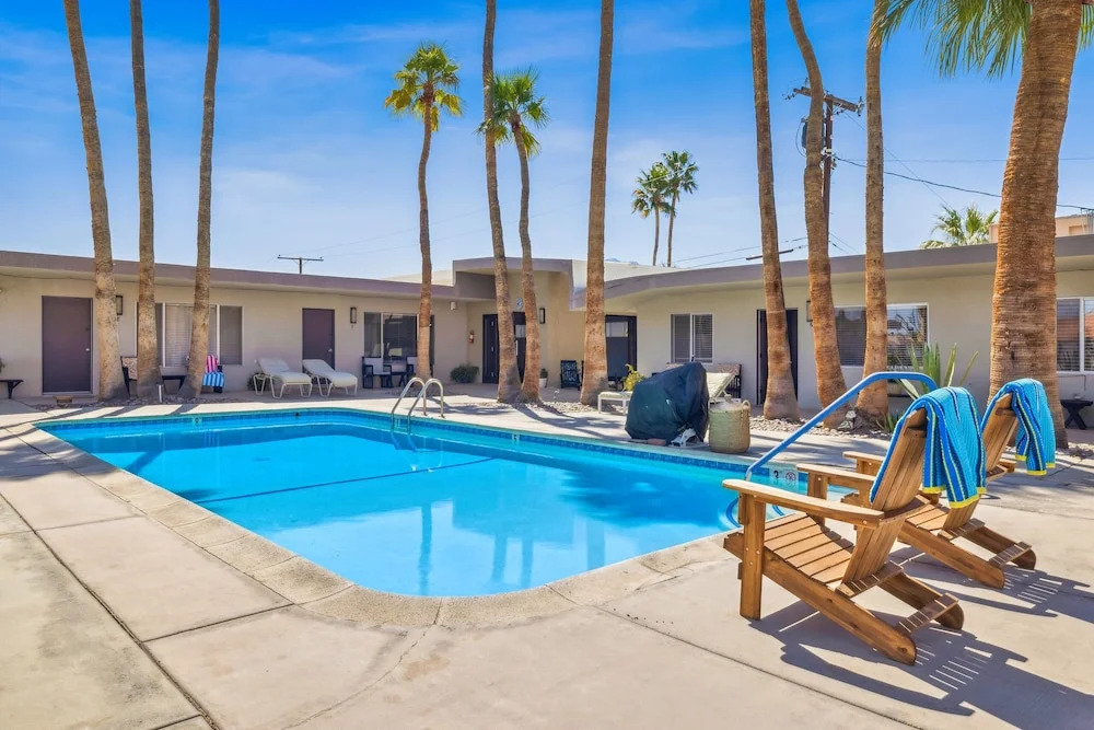 Lido Palms Resort and Spa