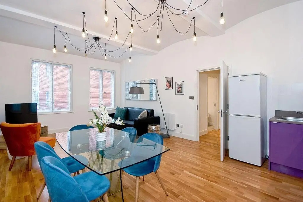 Mulberry Flat 2 - Two bedroom 1st floor by City Living London