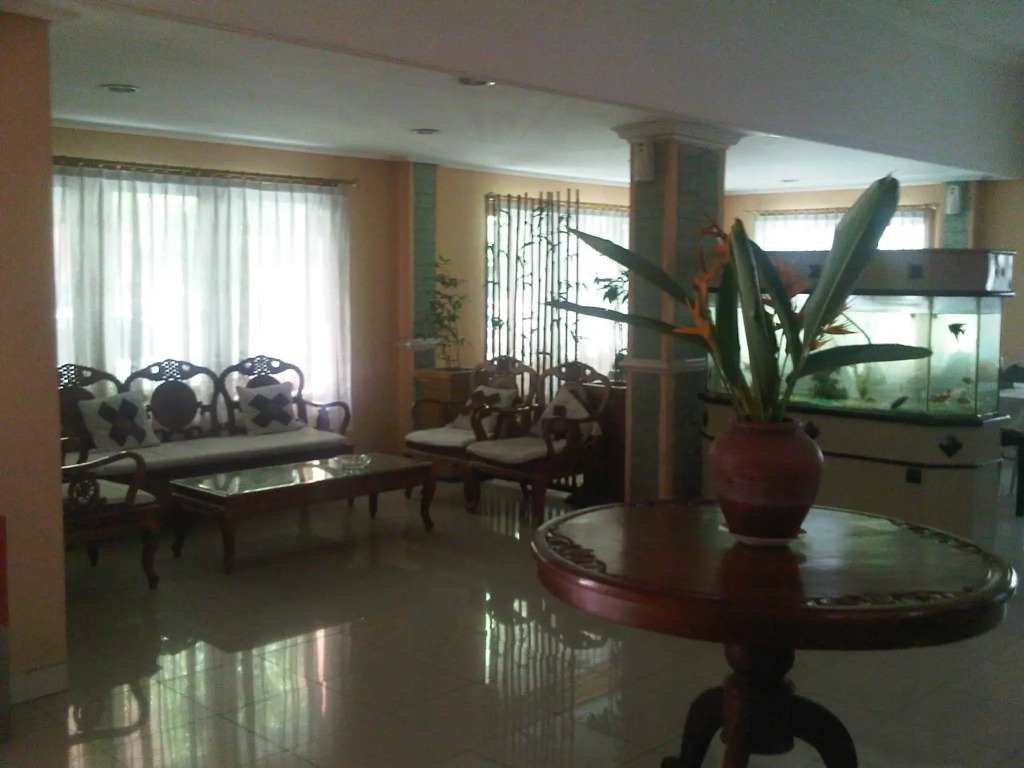 Hotel Sanashtri
