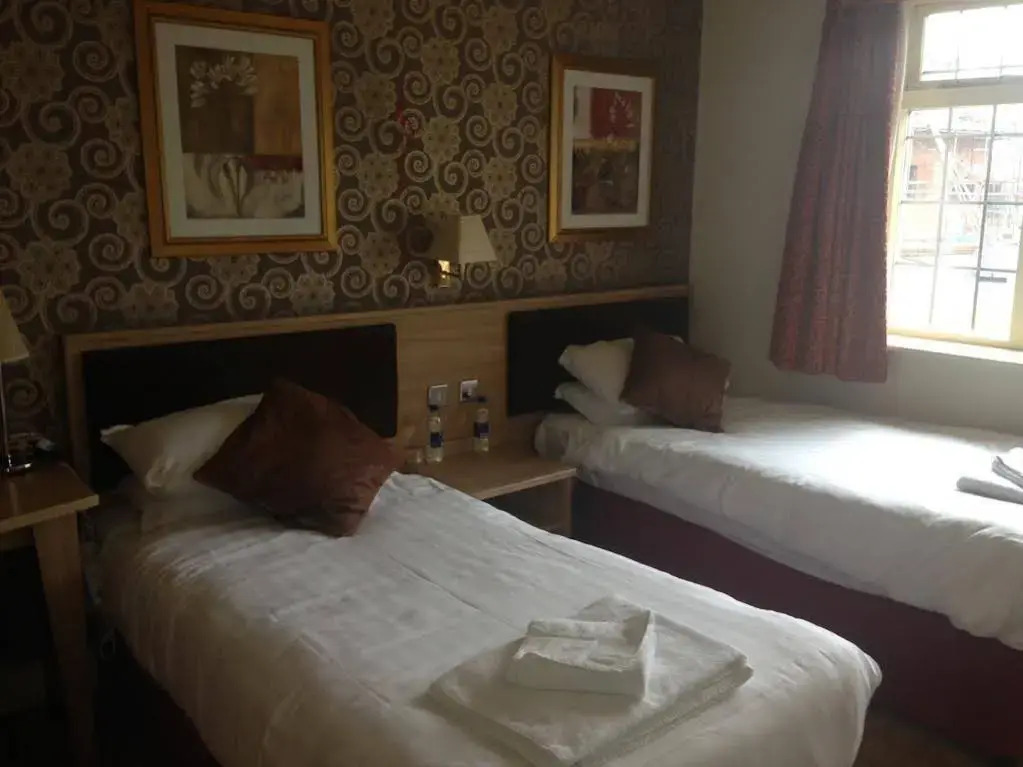 Crown, Droitwich by Marstons Inns
