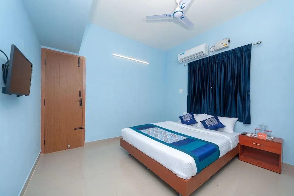Oyo 15702 Thulsi Residency