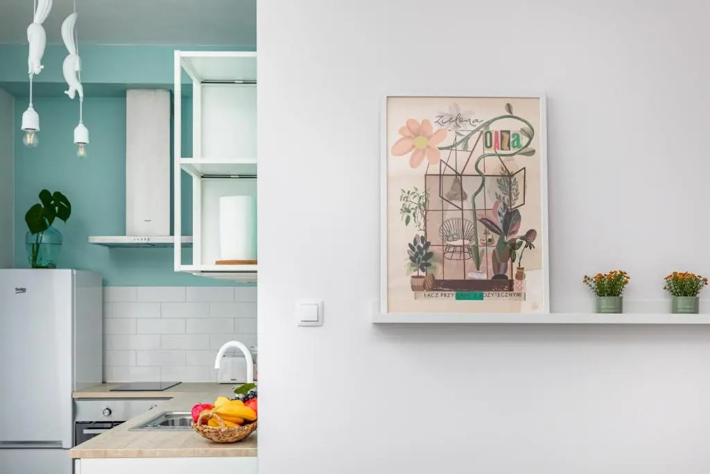 Sunny Apartments by Renters