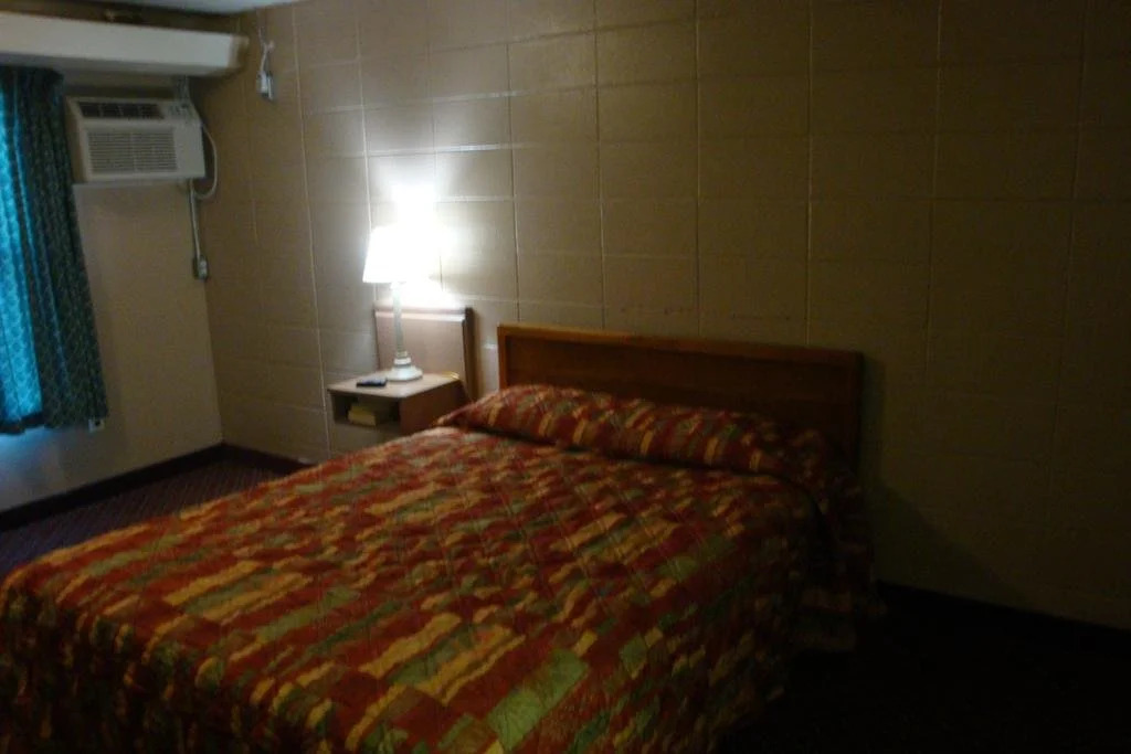 Economy Inn