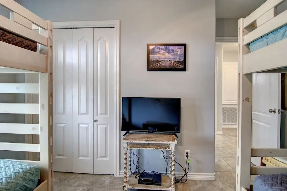 Into The Mystic - 3 Br Home