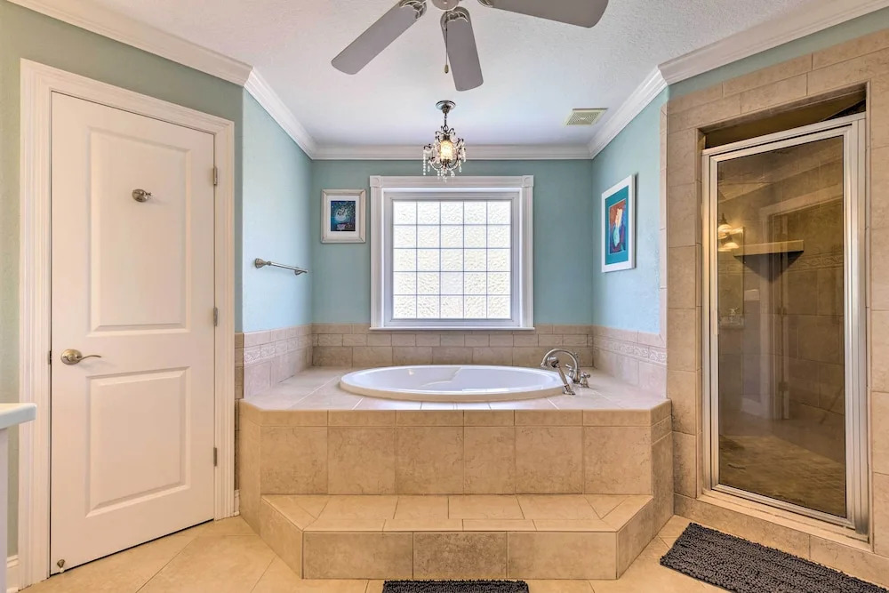 Pool & Dock Access: Gulf Shores Family Getaway!