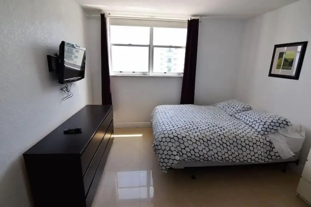 Amazing 2 Bed 2 Bath With Ocean View @ Tides
