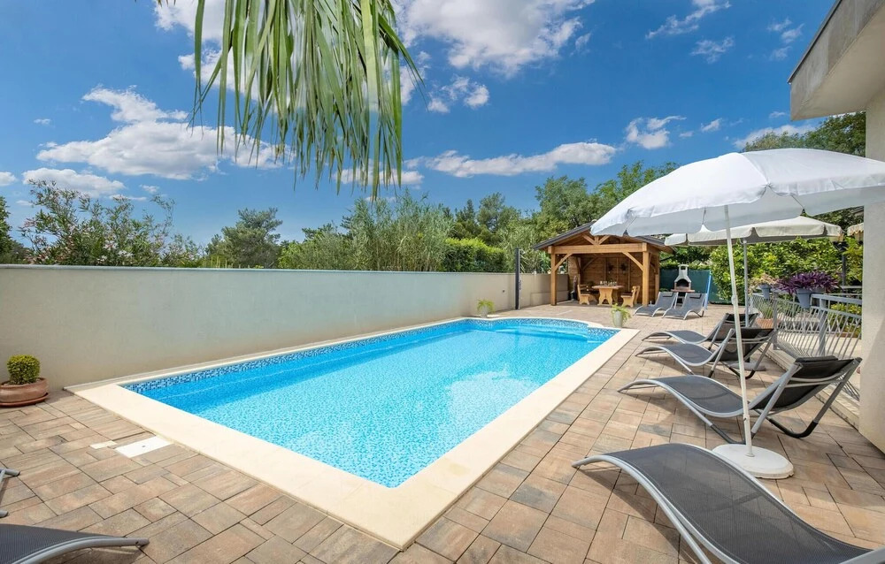 Awesome Home in Jadranovo With Outdoor Swimming Pool, Wifi and 4 Bedrooms