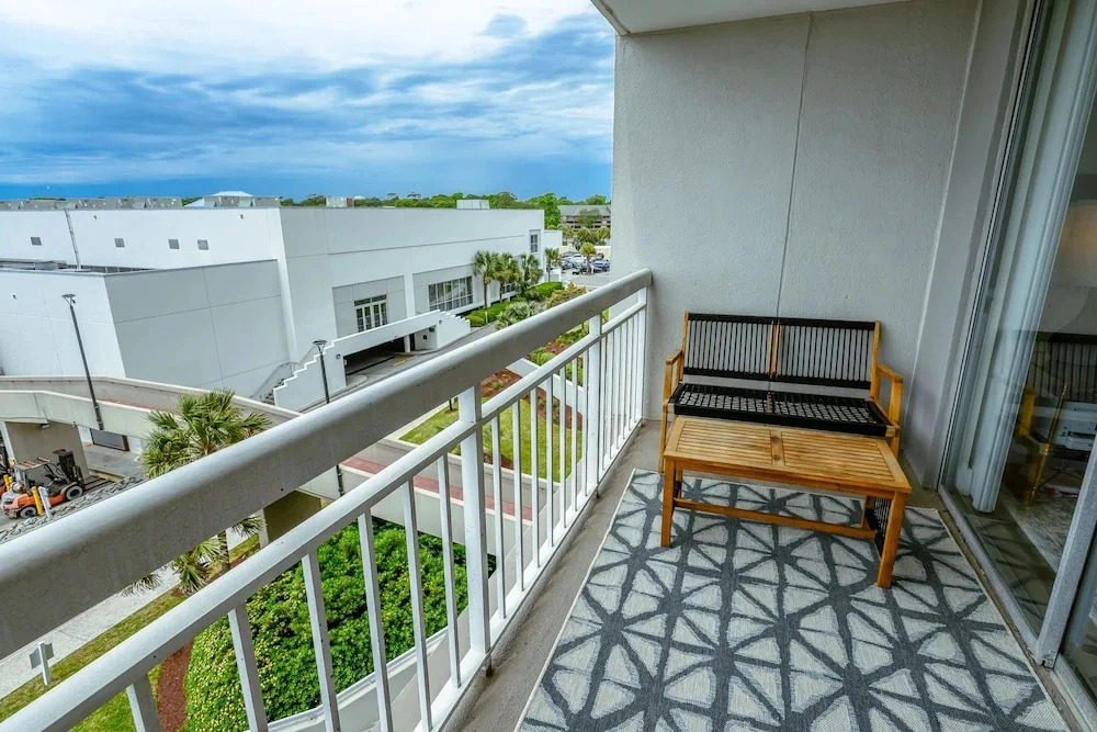 Unit 406 South Hampton Modern Coastal Living With Scenic Views 2 Bedroom Condo