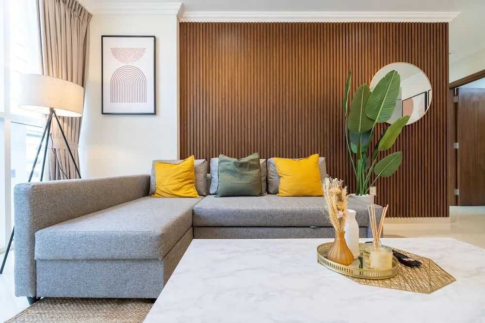 Luxe Apartments near Dubai Mall, Burj Khalifa - Pool, Gym, & Parking by Sojo Stay
