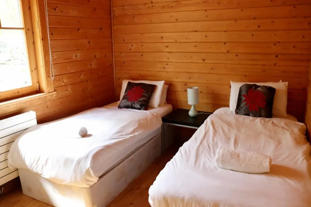 Lodge 38 Rowardennan , Loch Lomond