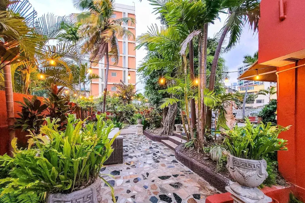Luxurious San Juan Villa w/ Pool - Walk to Beach